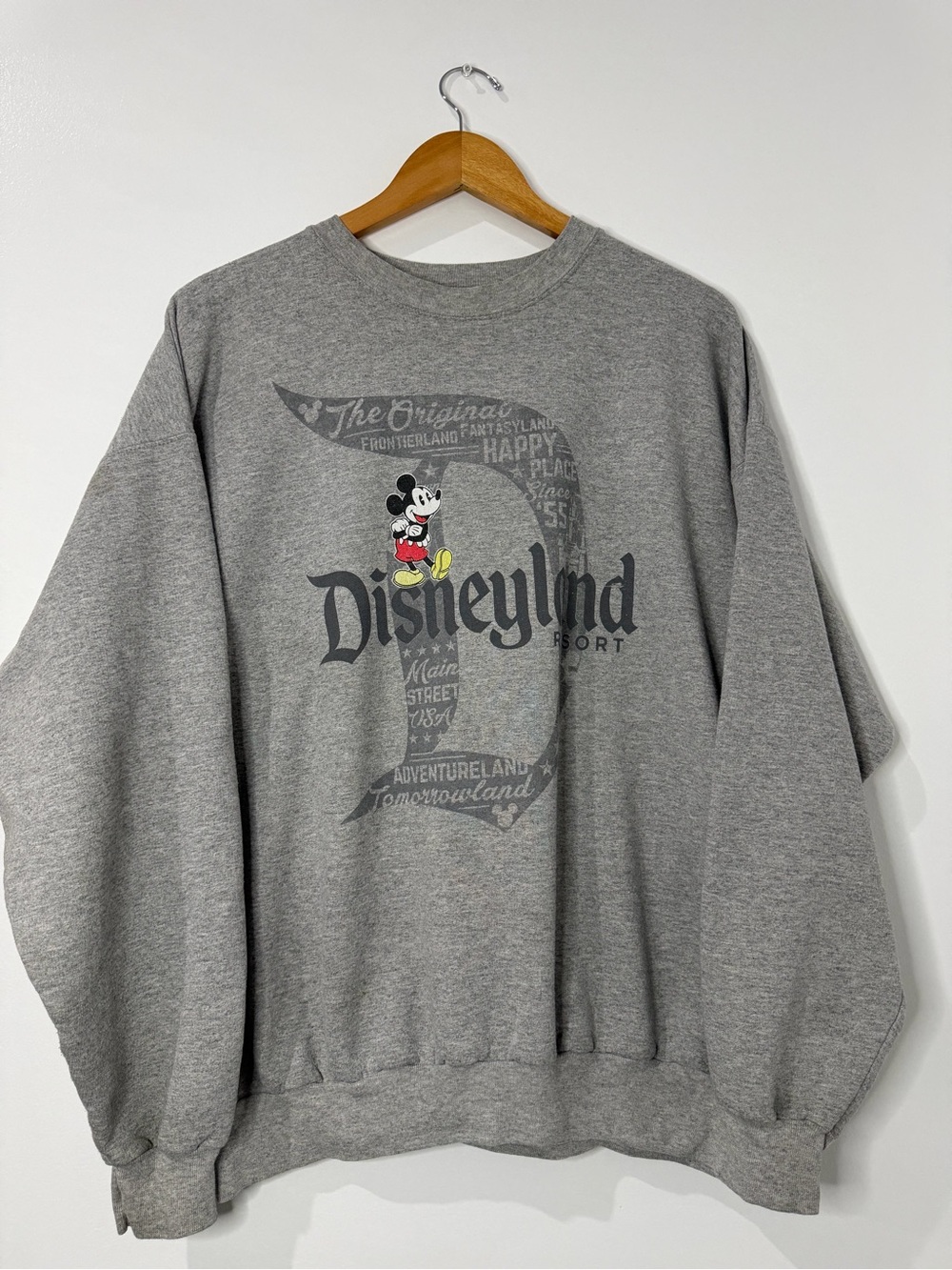Hanes Gray Disneyland Crewneck with Mickey Mouse vintage